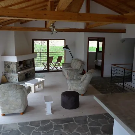 Borislav'S Farmhouse Holiday home *